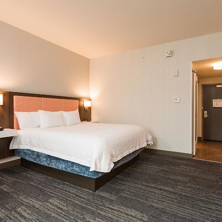 Hampton Inn Камберленд Экстерьер фото